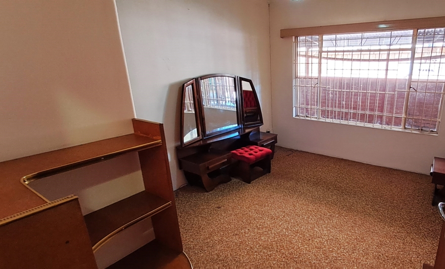 5 Bedroom Property for Sale in Elandsrand North West